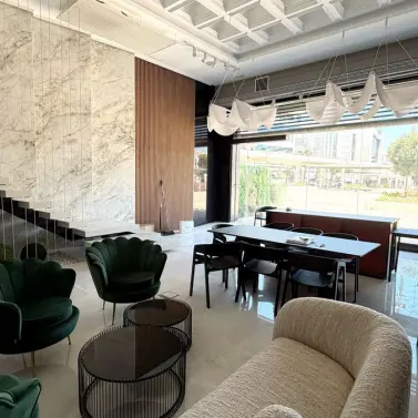 Long-term rent of commercial premises in Puerto Banús