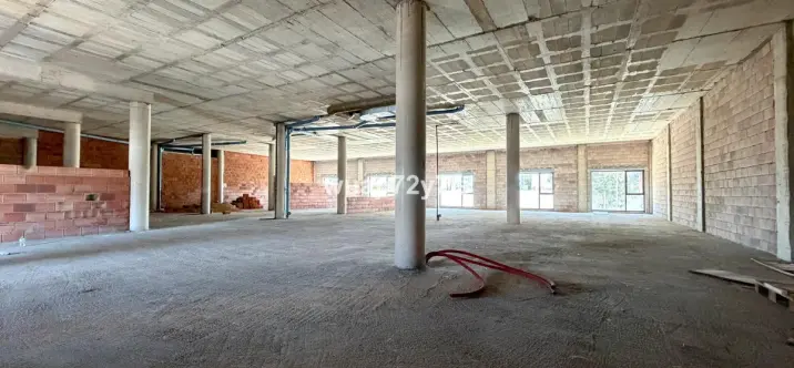 Long-term rent of office in El Paraiso 1