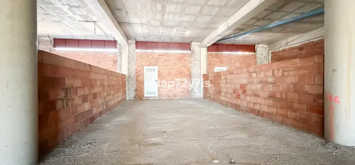Long-term rent of office in El Paraiso 4