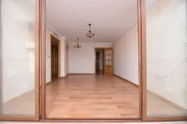 Image 4 thumb
