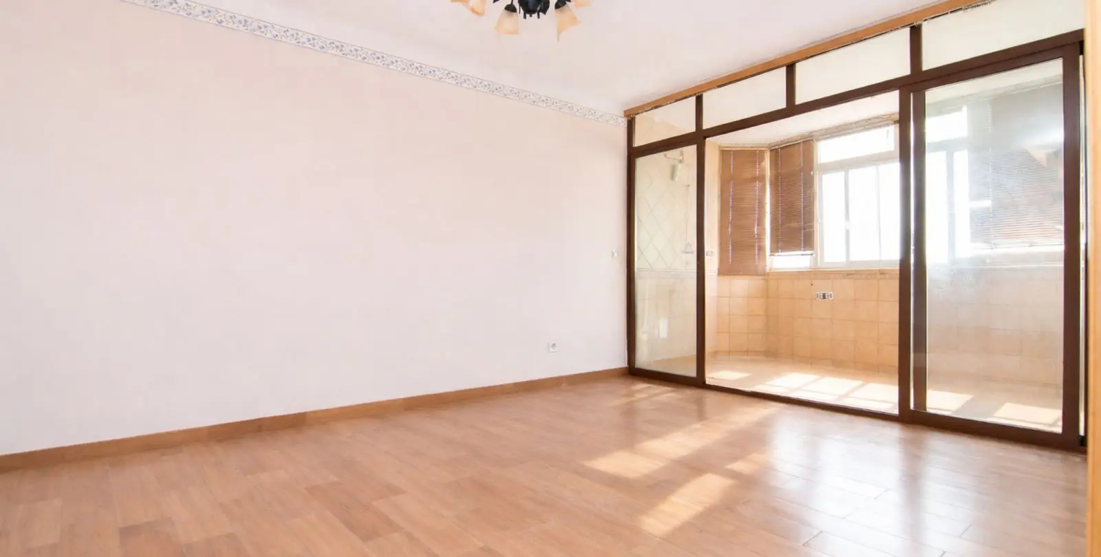 Продажа апартаментов на среднем этаже в Málaga Centro 2