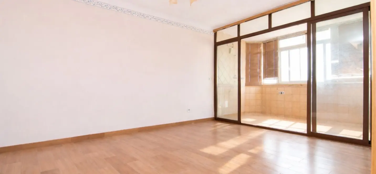 Продажа апартаментов на среднем этаже в Málaga Centro 1