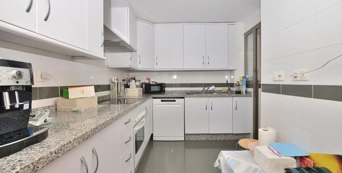 Sale of ground floor apartment in Torremolinos 8