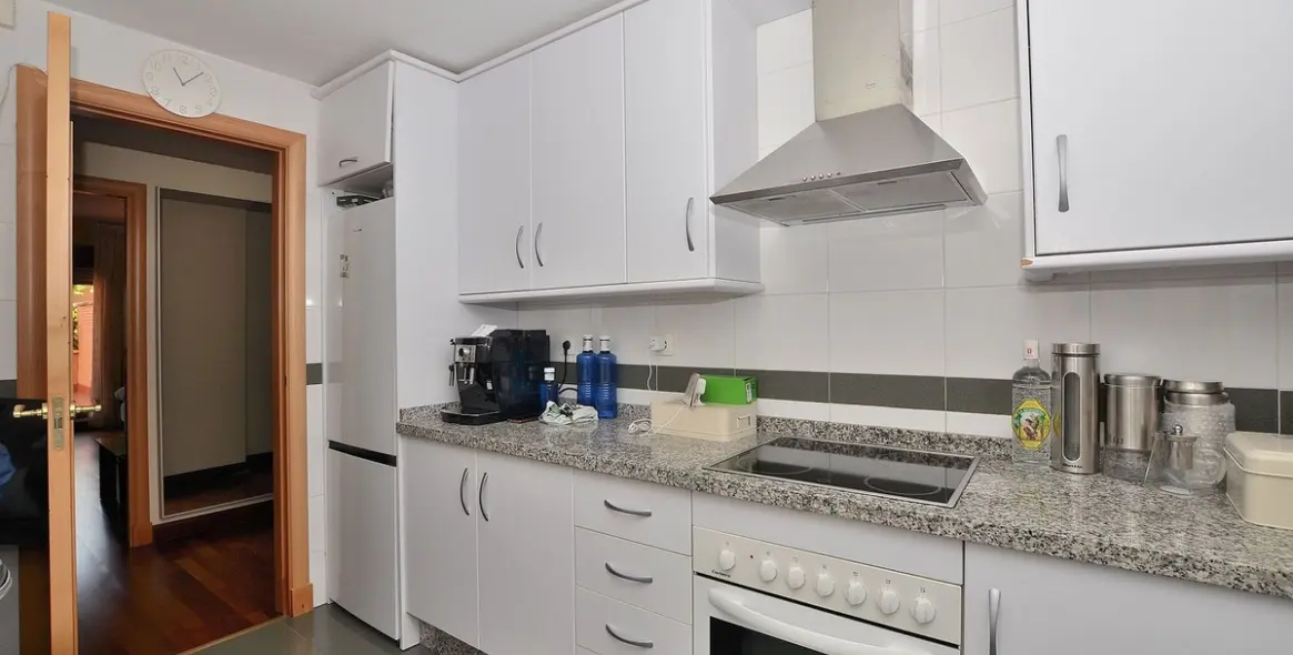 Sale of ground floor apartment in Torremolinos 9