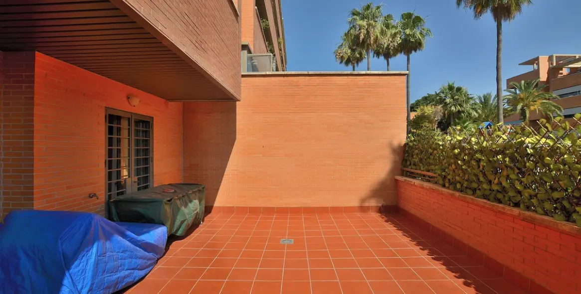 Sale of ground floor apartment in Torremolinos 21