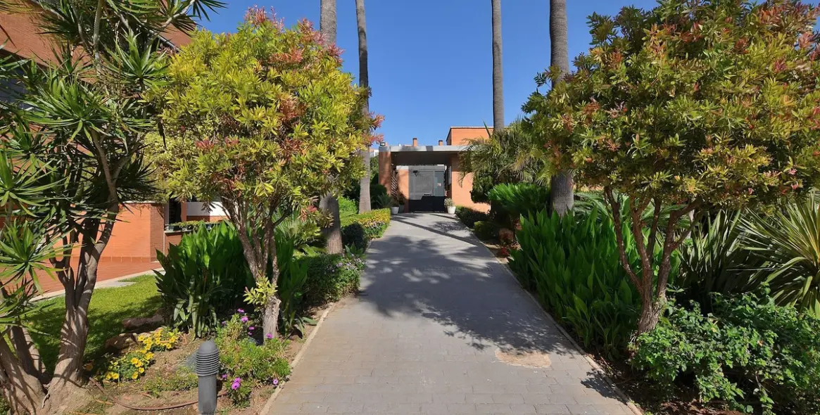 Sale of ground floor apartment in Torremolinos 28