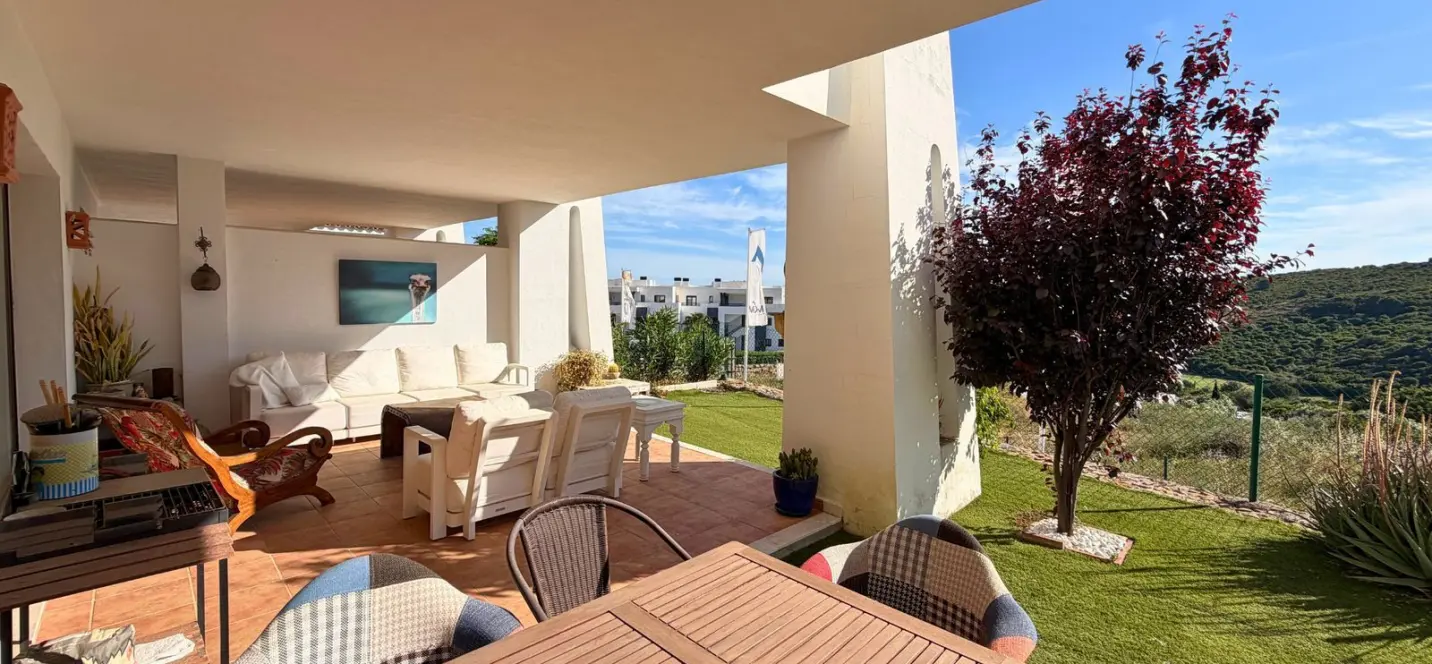 Продажа апартаментов на первом этаже в Casares Playa 0