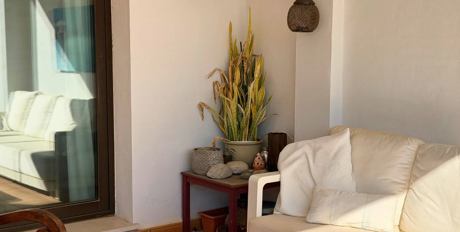 Продажа апартаментов на первом этаже в Casares Playa 25