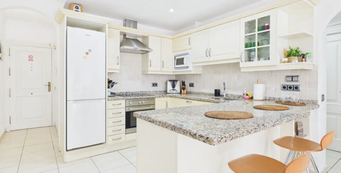 Sale of ground floor apartment in La Quinta 5