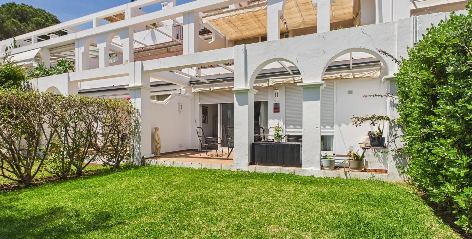 Sale of ground floor apartment in La Quinta 2