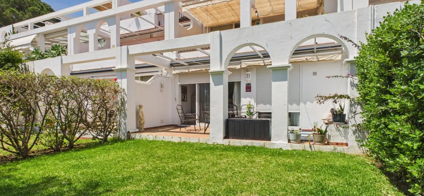 Venta de apartamento en planta baja en La Quinta 1
