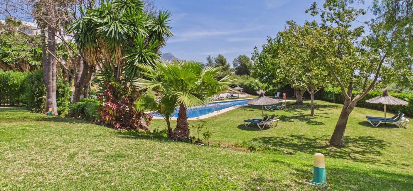 Venta de apartamento en planta baja en La Quinta 2