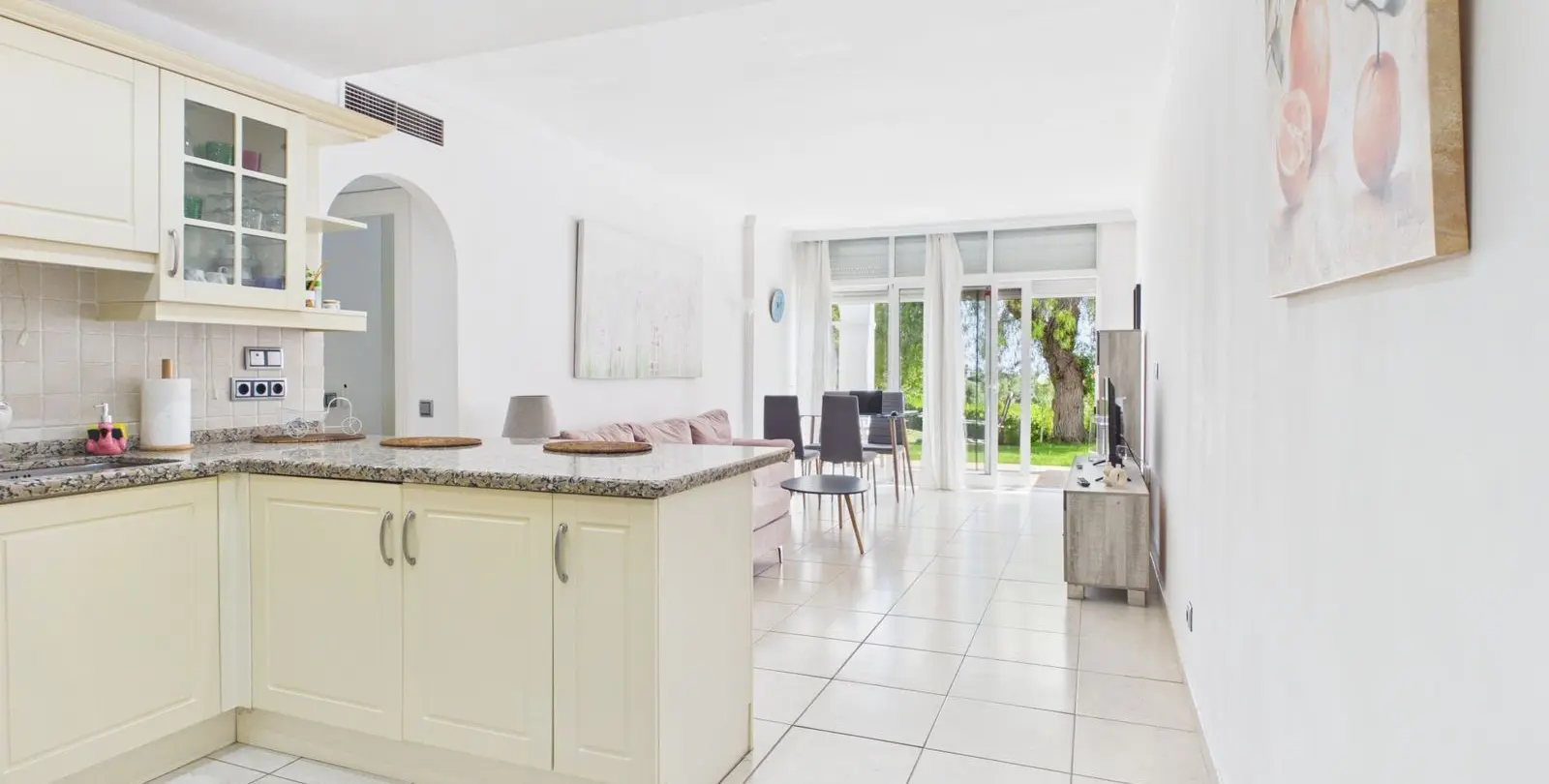 Sale of ground floor apartment in La Quinta 4