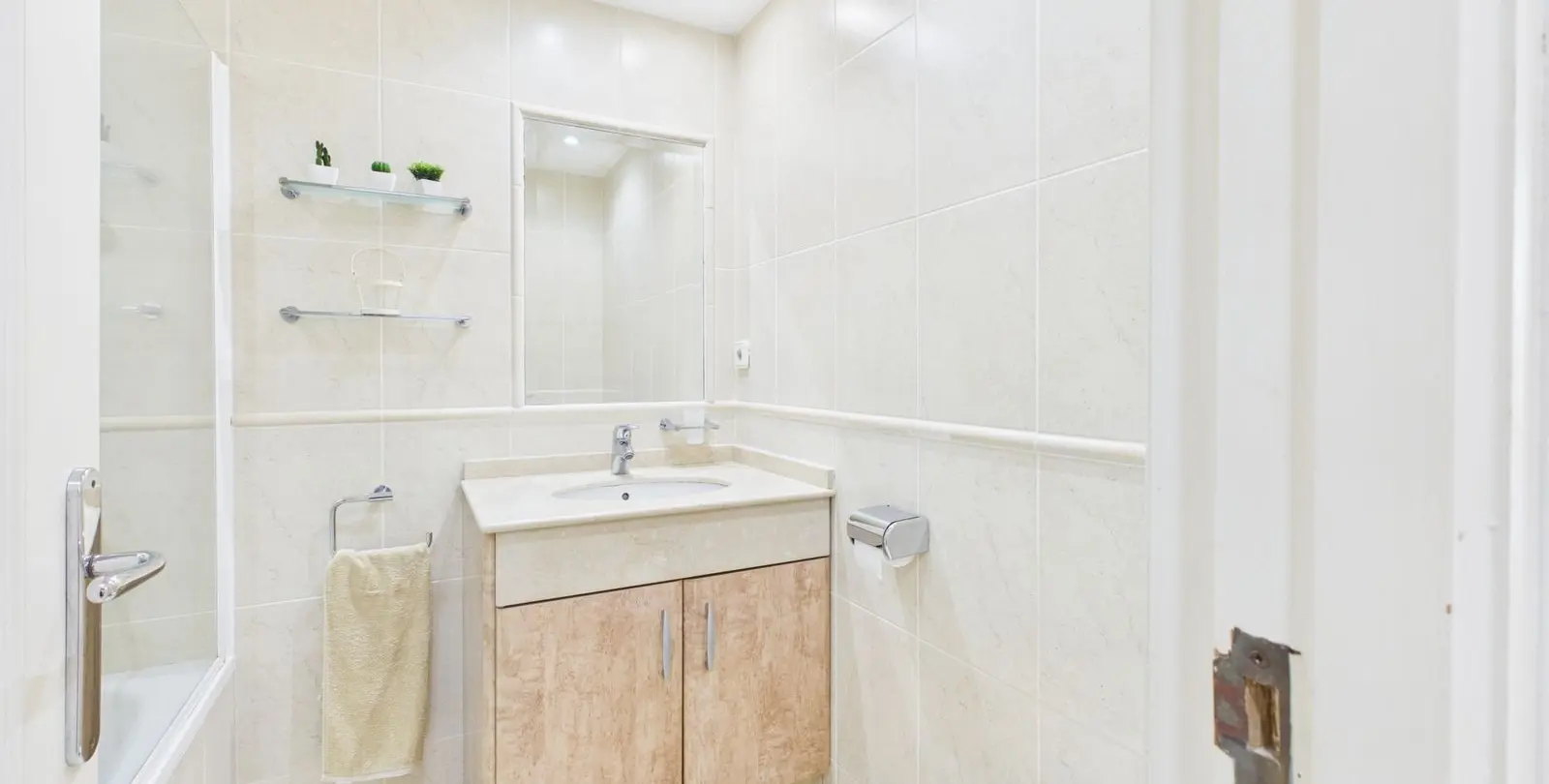 Sale of ground floor apartment in La Quinta 10