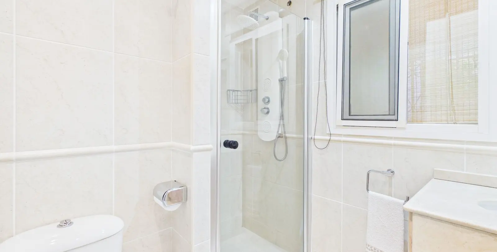 Sale of ground floor apartment in La Quinta 11