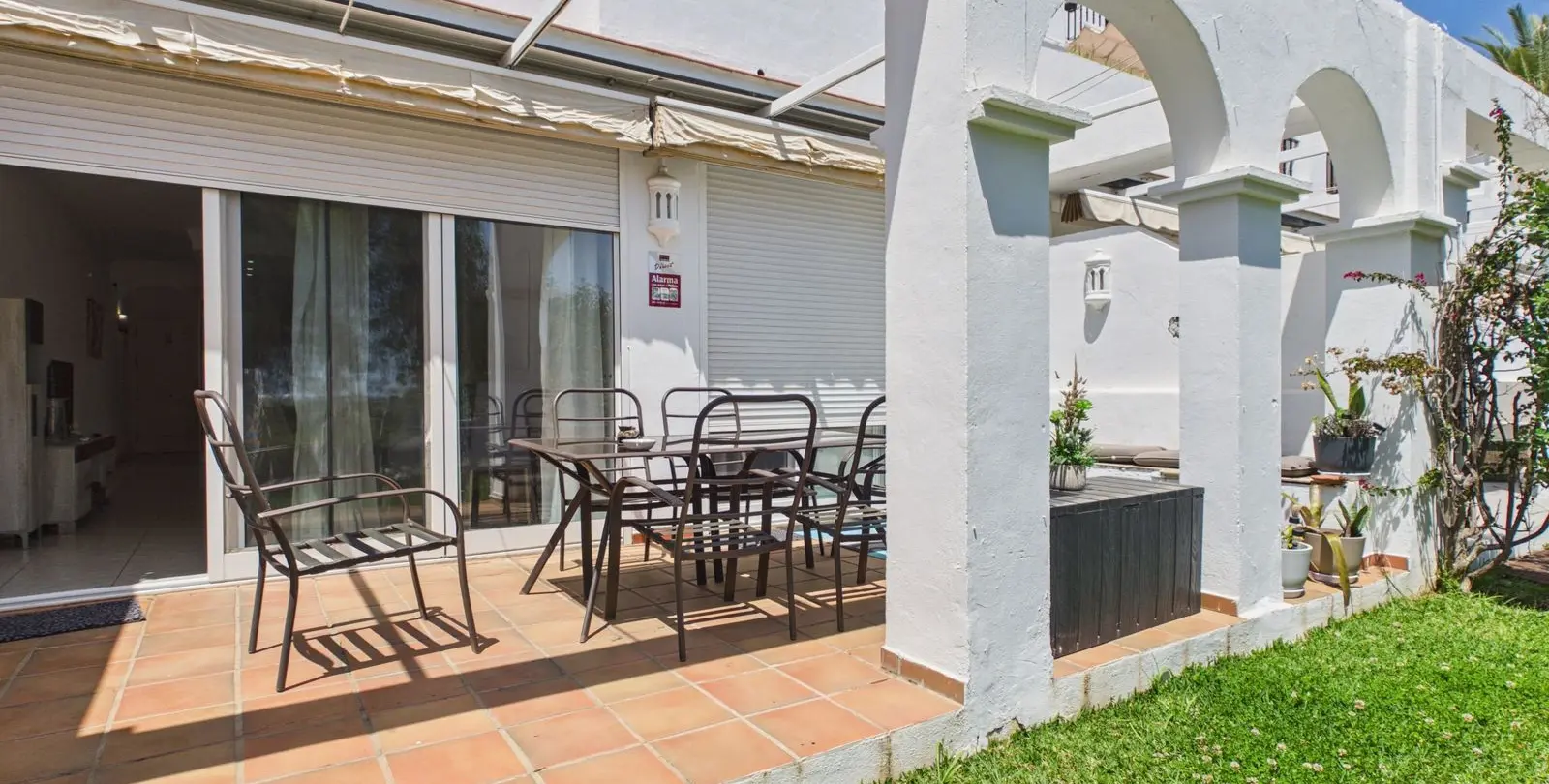 Sale of ground floor apartment in La Quinta 17