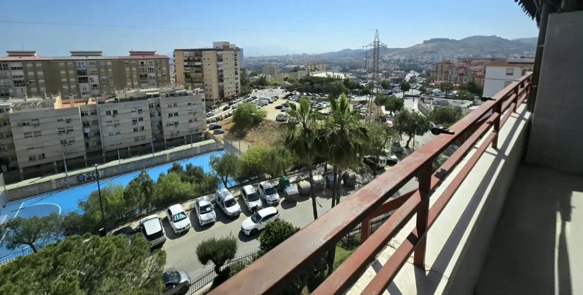 Продажа апартаментов на среднем этаже в Málaga 2