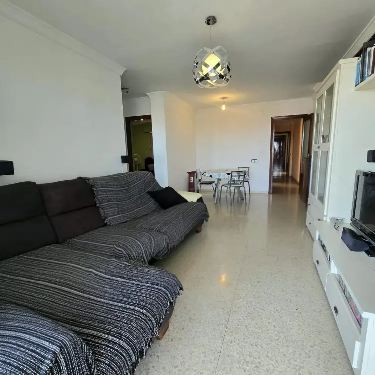 Sale of middle floor apartment in Málaga