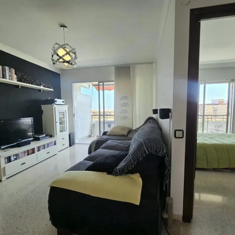 Sale of middle floor apartment in Málaga