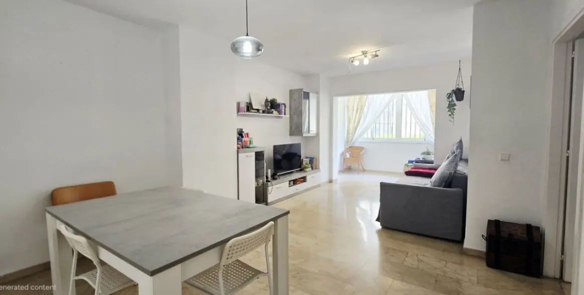 Sale of ground floor apartment in Fuengirola 2