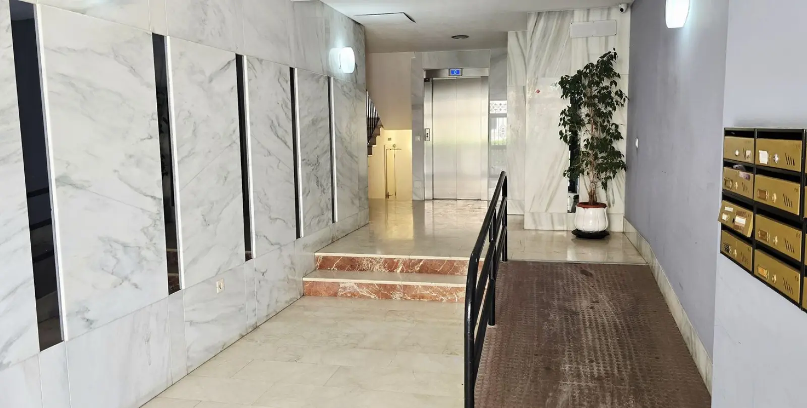 Venta de apartamento en planta baja en Fuengirola 23