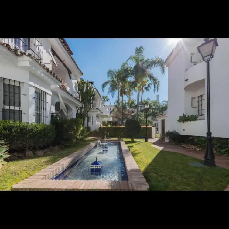 Venta de apartamento en planta media en Nueva Andalucía