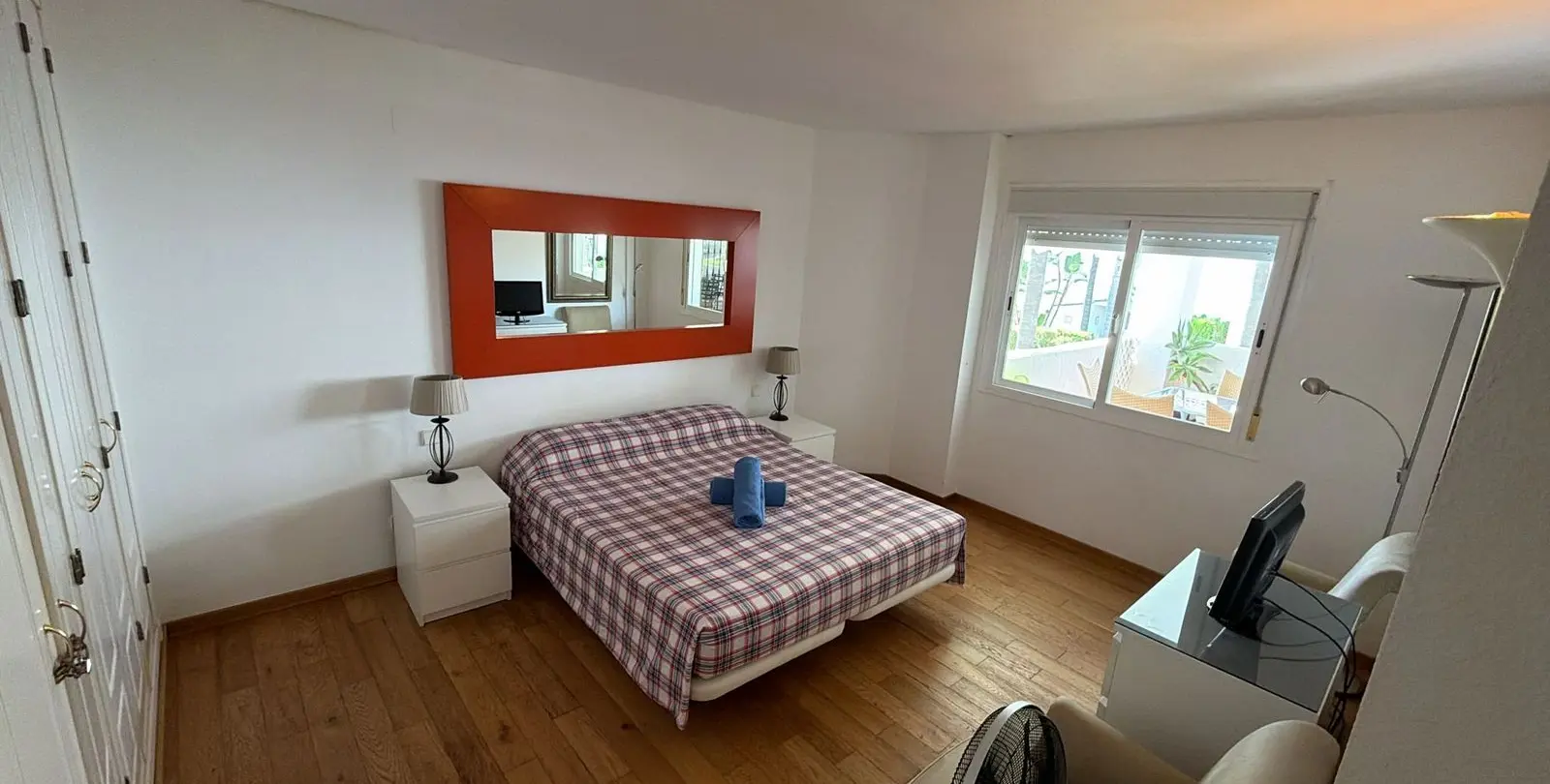 Sale of middle floor apartment in Nueva Andalucía 13