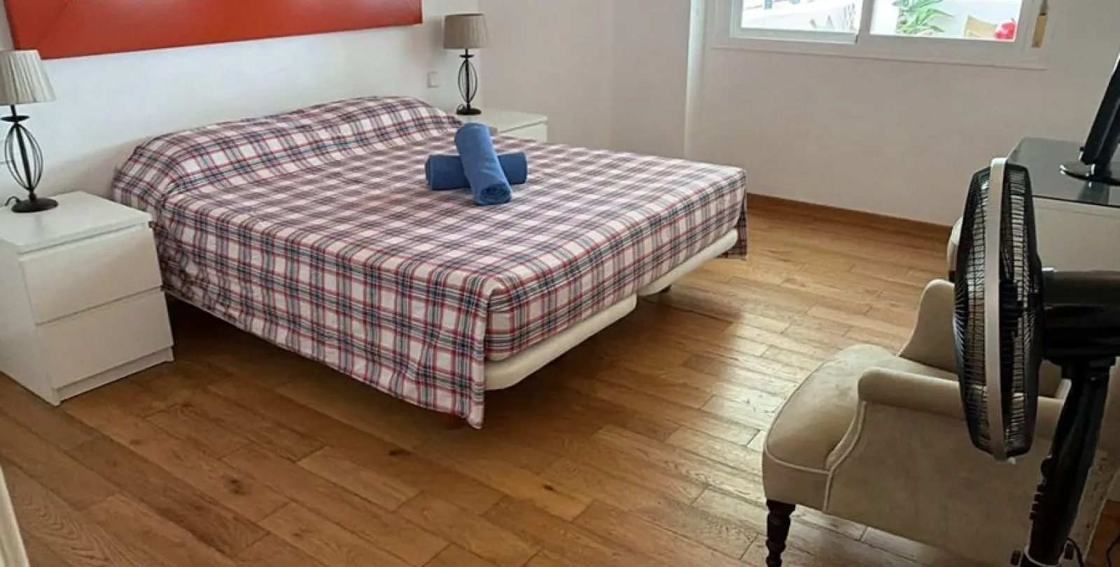 Sale of middle floor apartment in Nueva Andalucía 15
