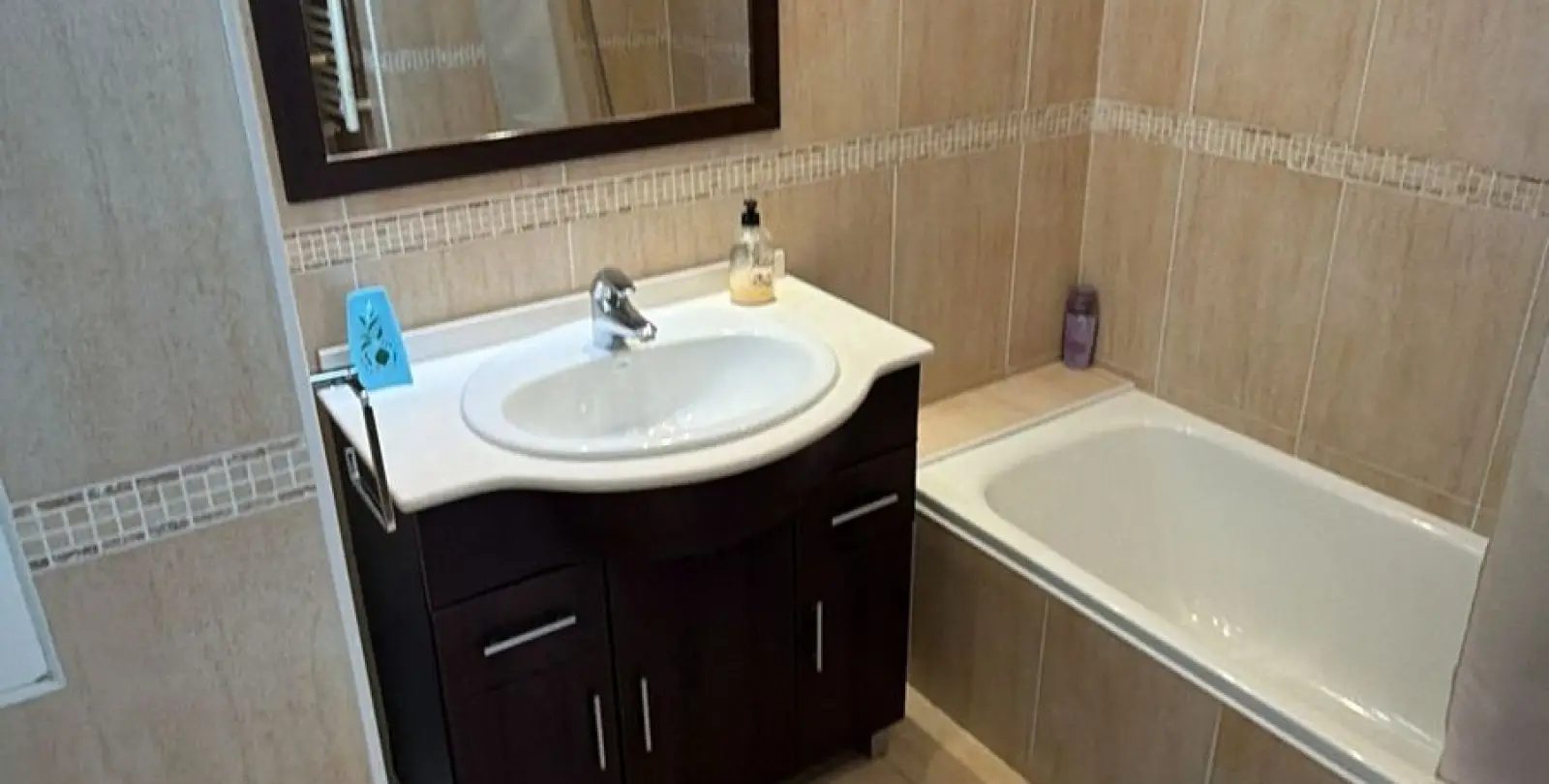 Sale of middle floor apartment in Nueva Andalucía 17