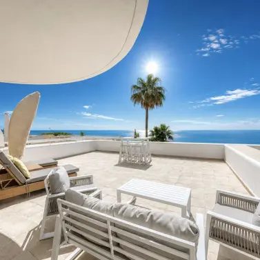 Продажа апартаментов на первом этаже в Estepona
