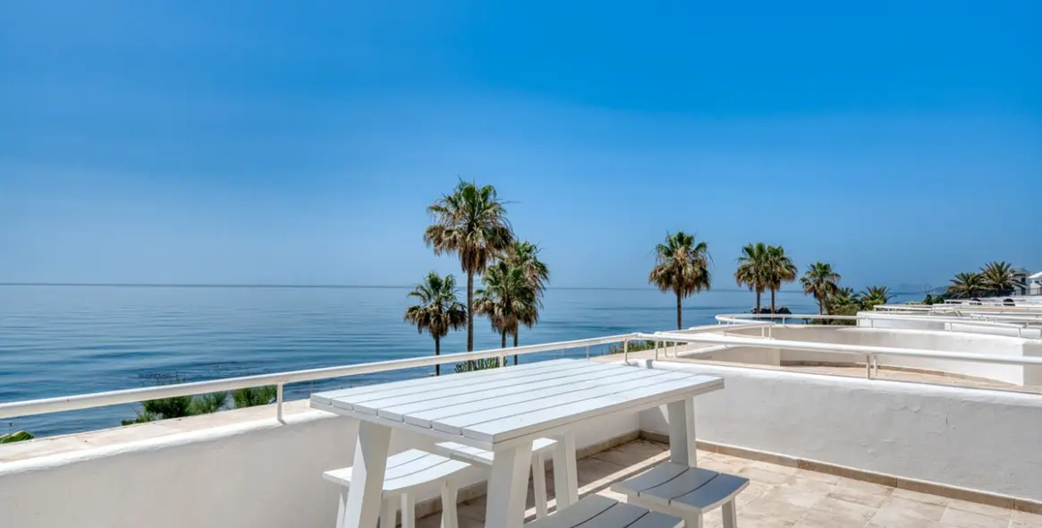 Продажа апартаментов на первом этаже в Estepona 20