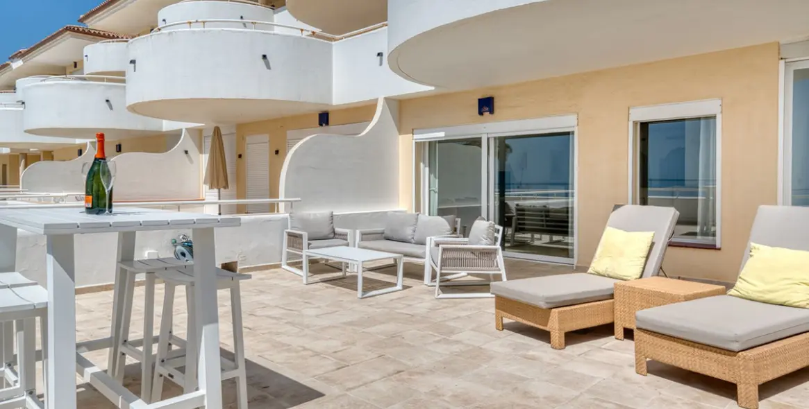 Продажа апартаментов на первом этаже в Estepona 21