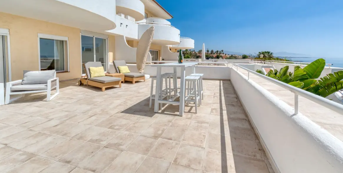 Продажа апартаментов на первом этаже в Estepona 23