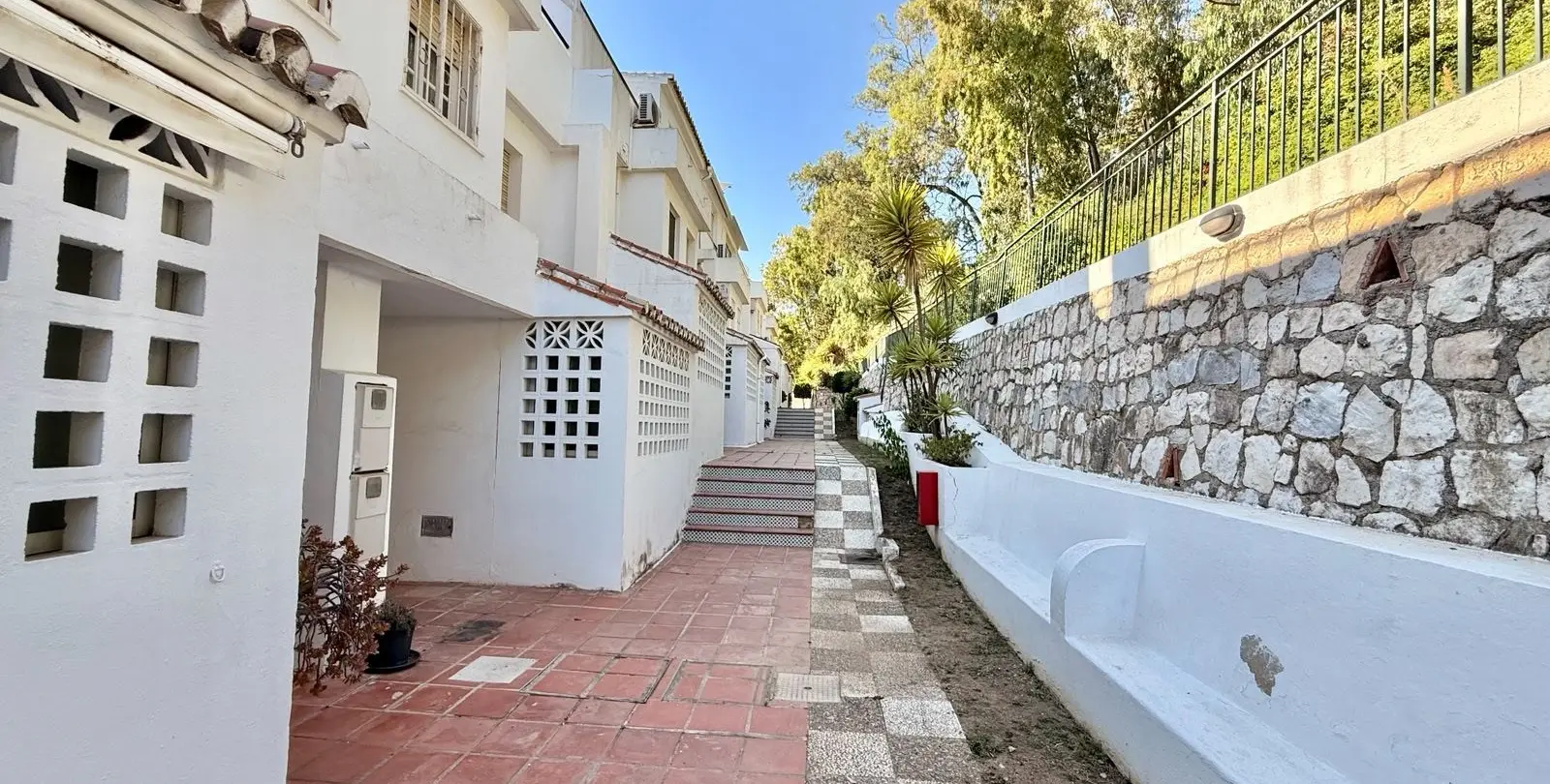 Sale of townhouse in Mijas Costa 5