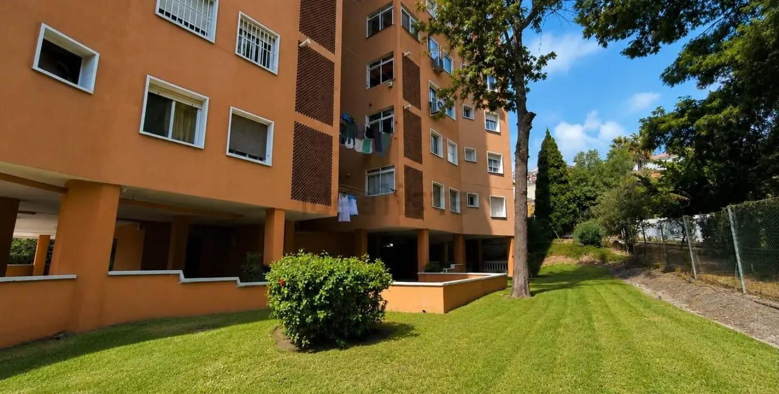 Sale of penthouse in El Palo 3