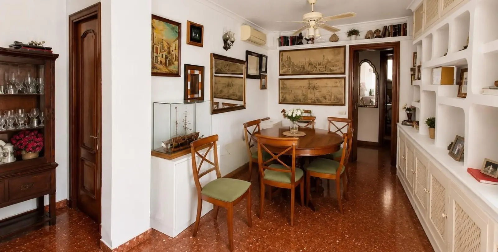 Sale of penthouse in El Palo 6