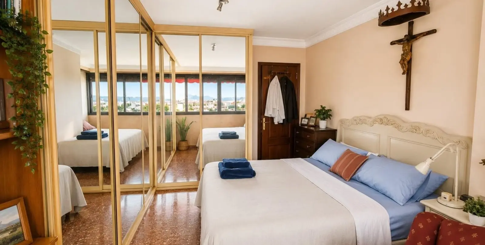 Sale of penthouse in El Palo 8