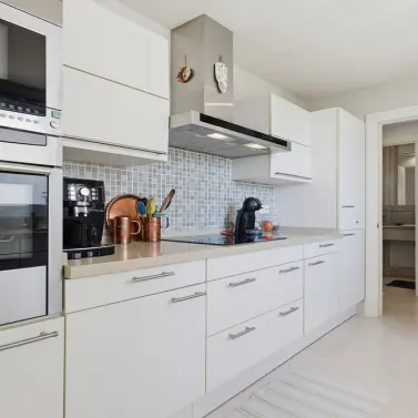 Sale of middle floor apartment in Doña Julia