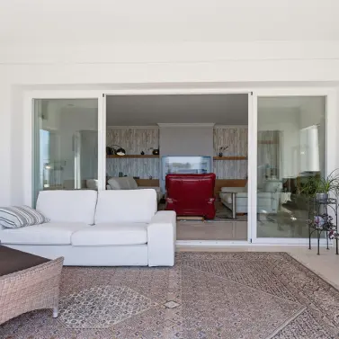 Sale of middle floor apartment in Doña Julia