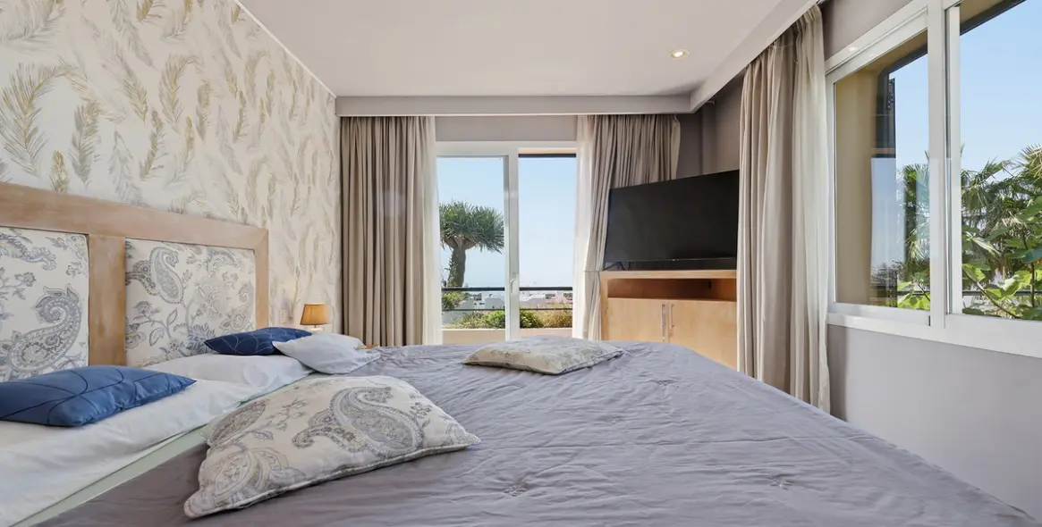 Sale of middle floor apartment in Doña Julia 20