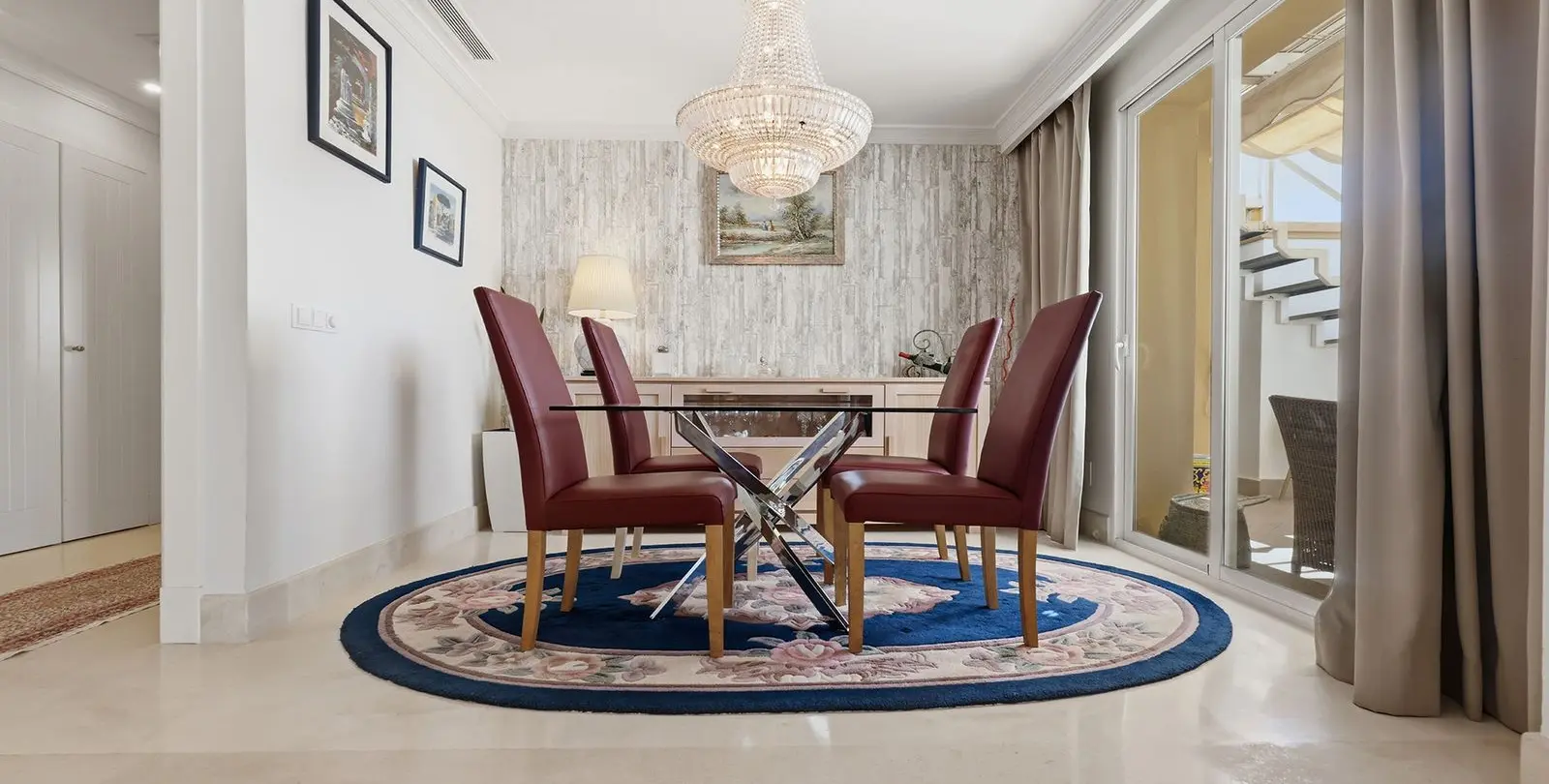 Sale of middle floor apartment in Doña Julia 14