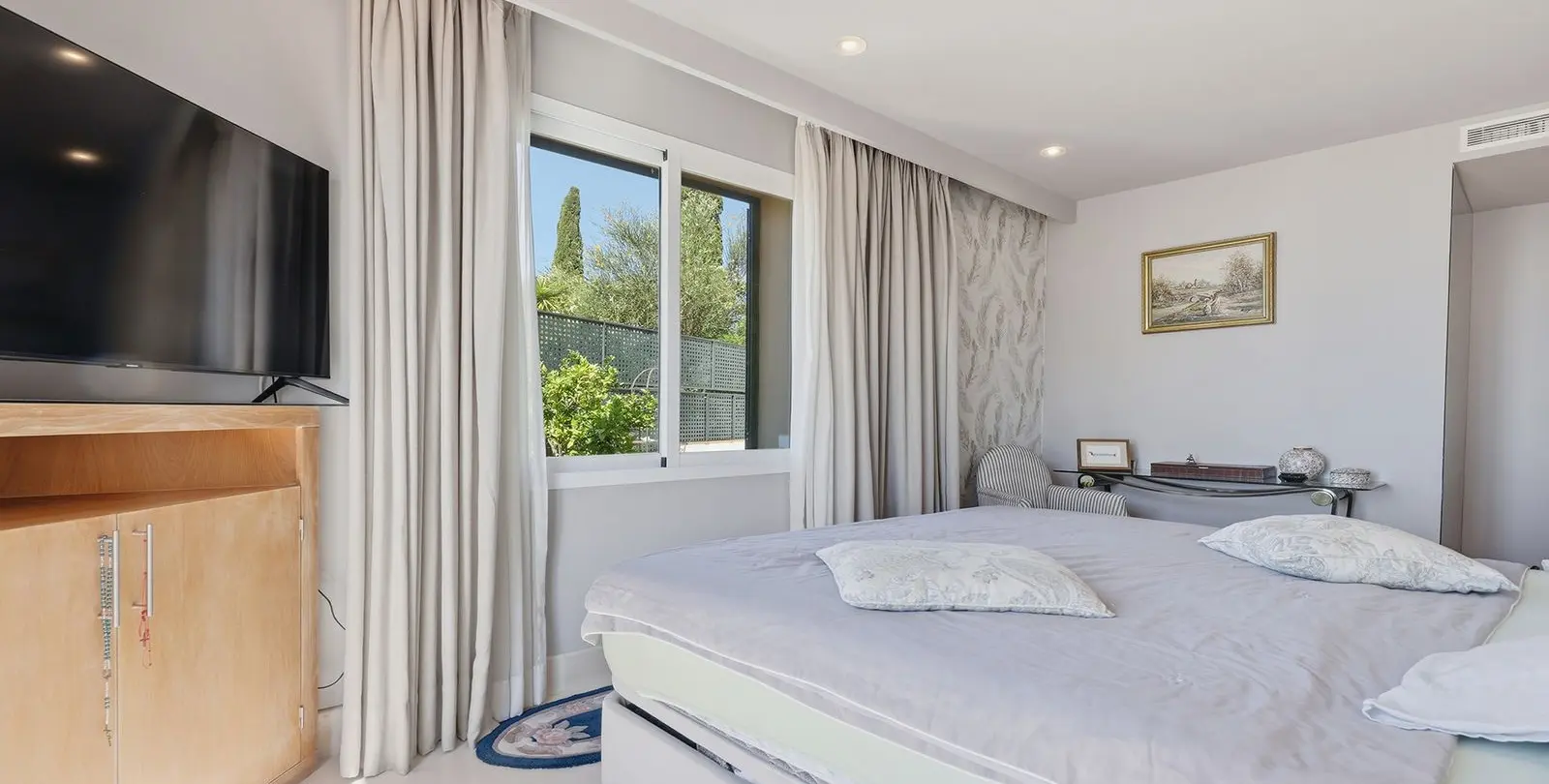 Sale of middle floor apartment in Doña Julia 23