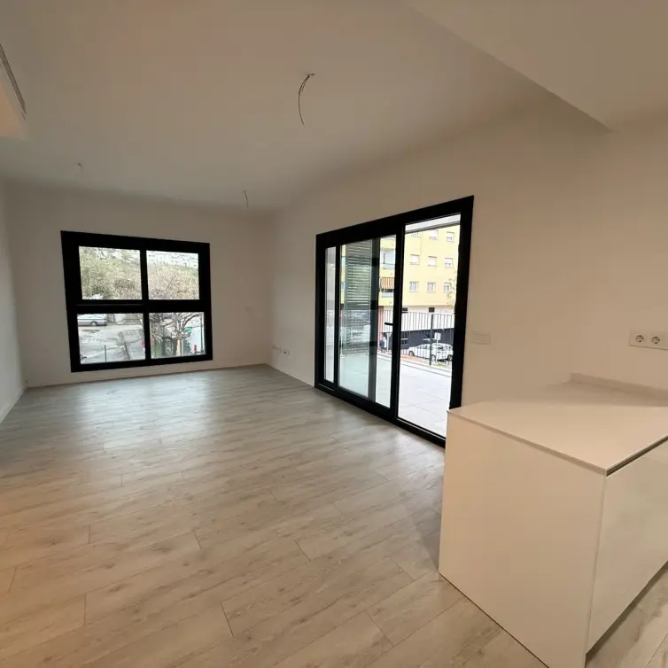 Venta de apartamento en planta media en Estepona