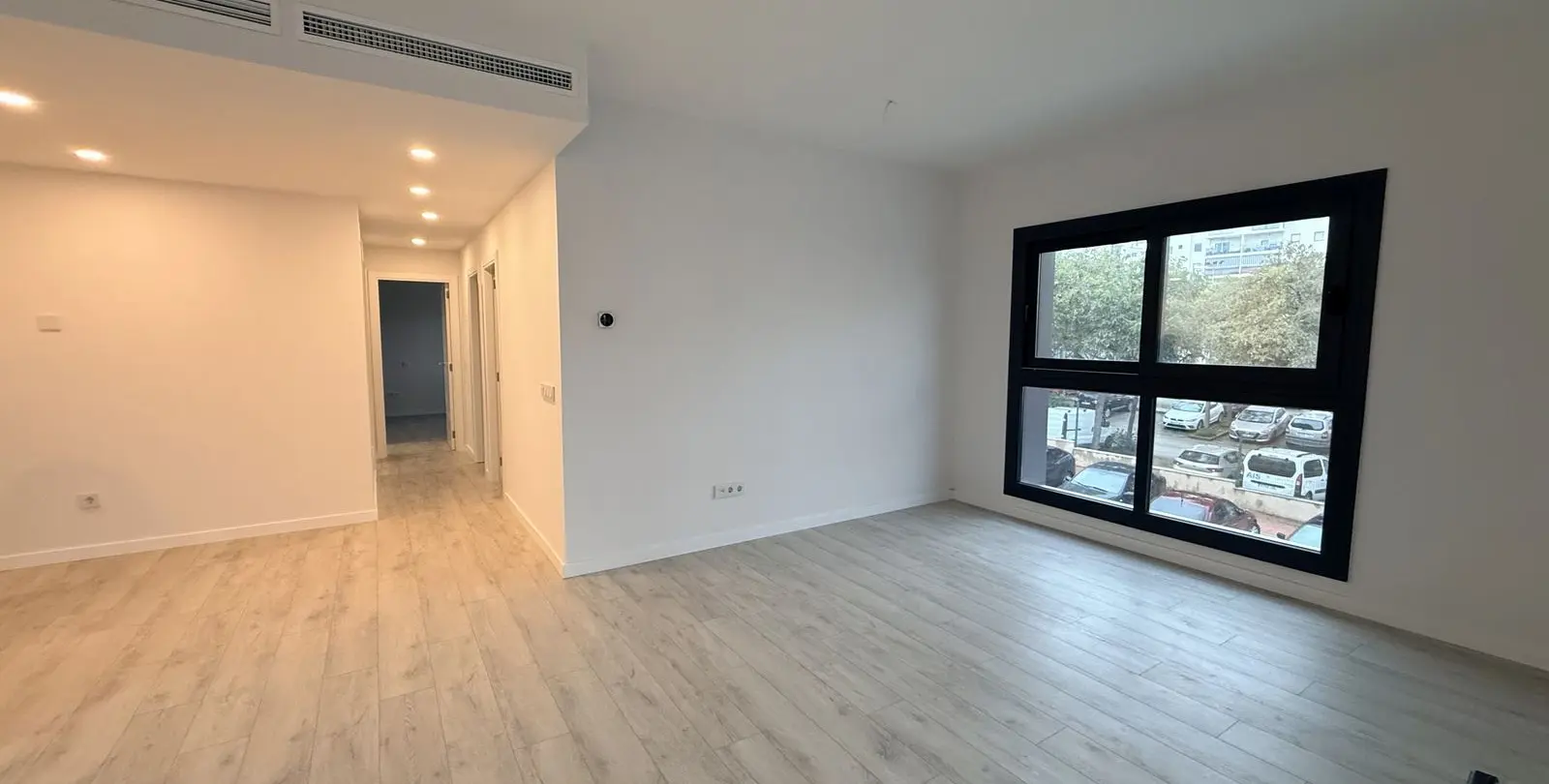 Venta de apartamento en planta media en Estepona 9