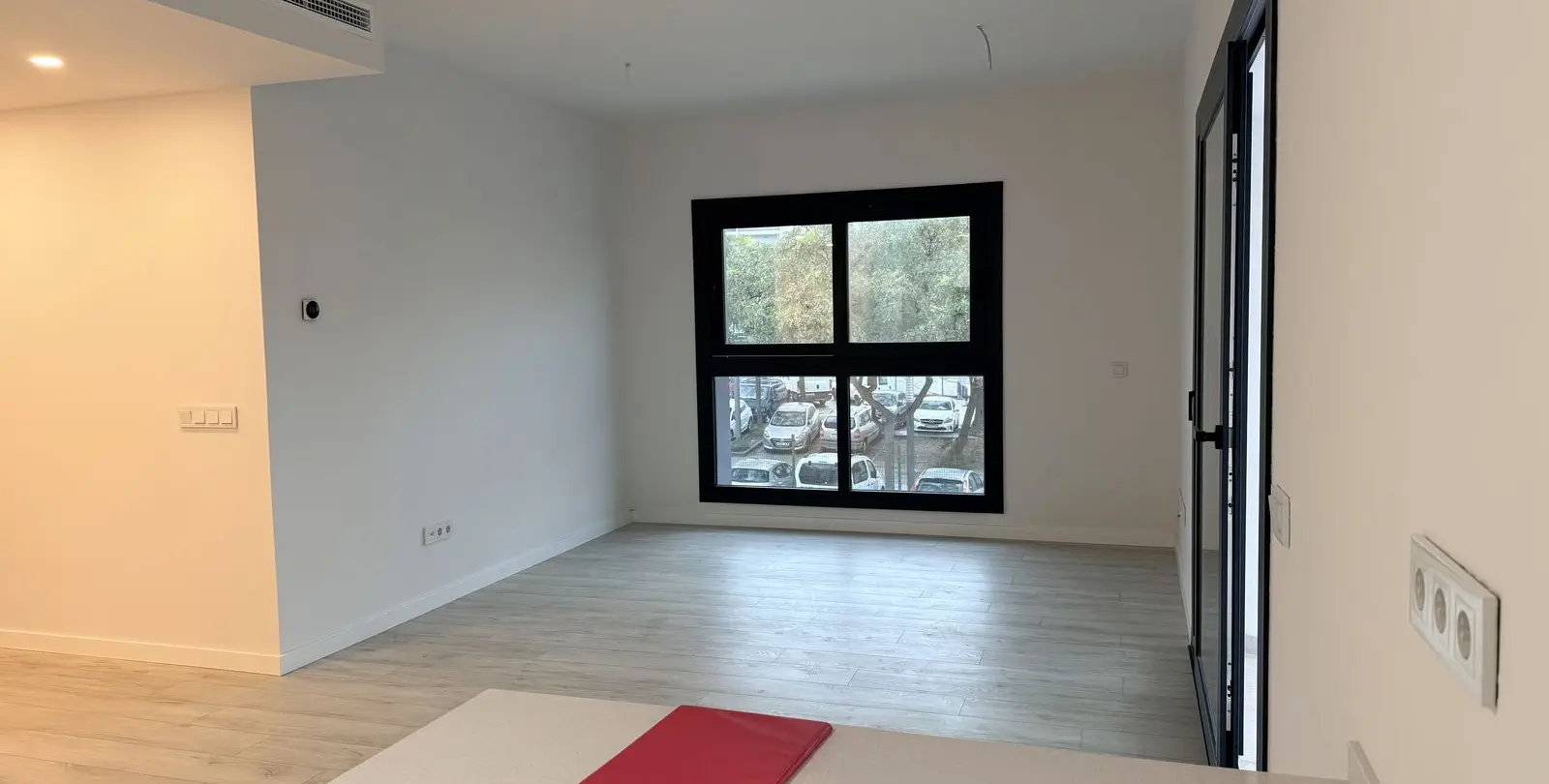 Venta de apartamento en planta media en Estepona 11