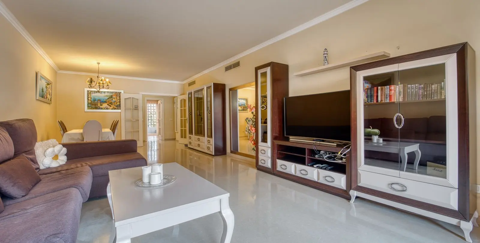 Venta de apartamento en planta baja en Marbella 3