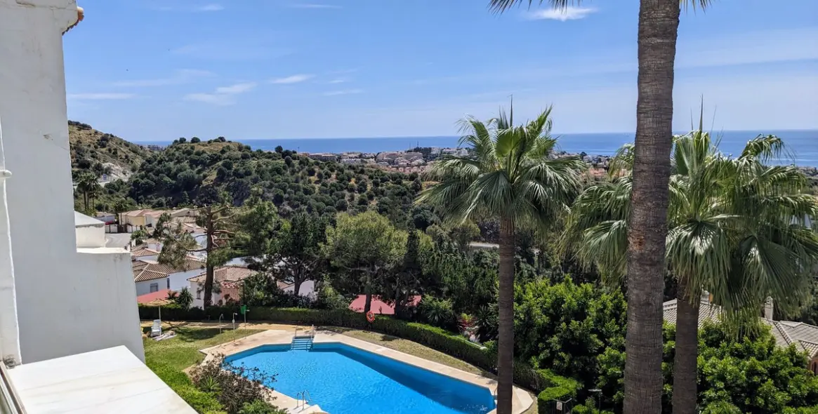 Venta de ático dúplex en Calahonda 5