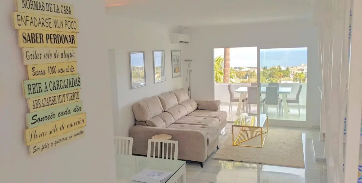 Venta de ático dúplex en Calahonda 9