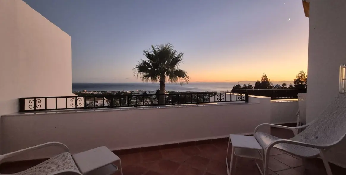 Venta de ático dúplex en Calahonda 39