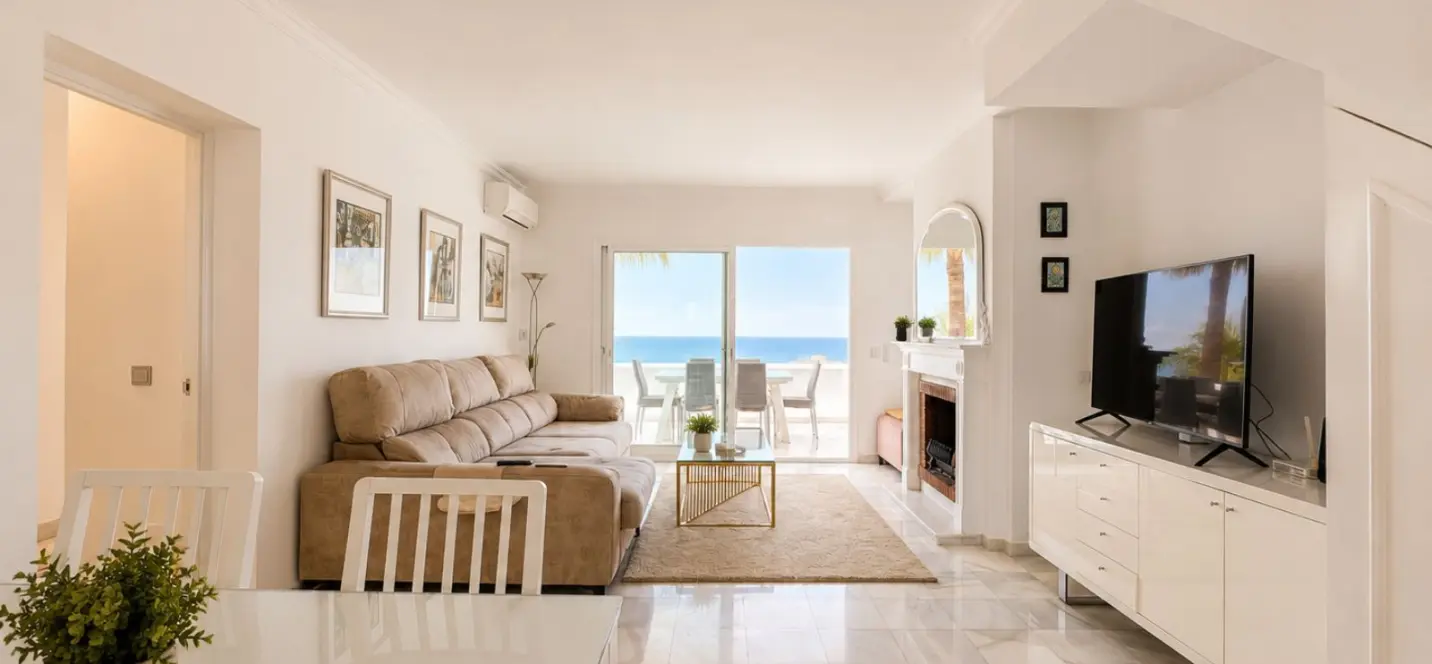 Venta de ático dúplex en Calahonda 1